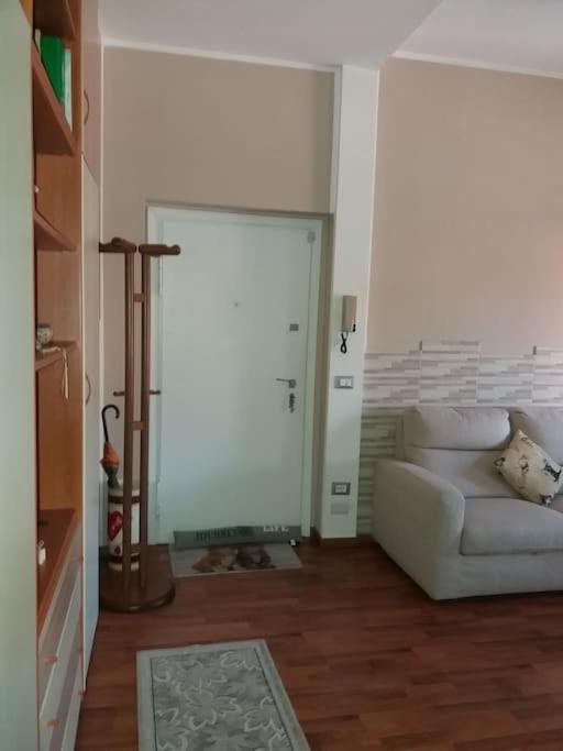 Mice Ottima Soluzione Per Il Centro E La Svizzera Appartement Como Buitenkant foto