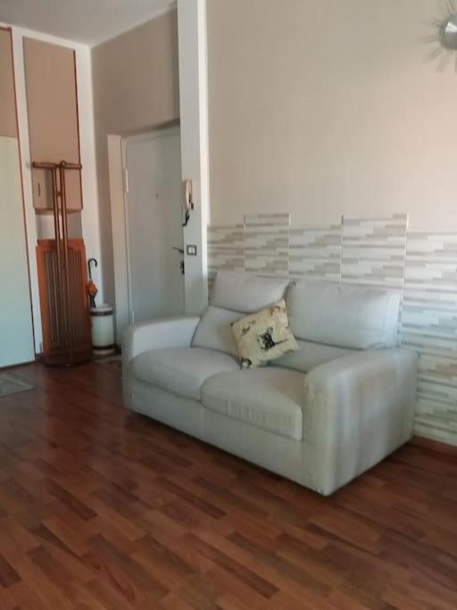 Mice Ottima Soluzione Per Il Centro E La Svizzera Appartement Como Buitenkant foto