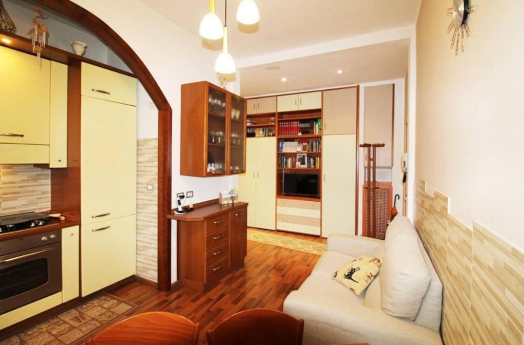 Mice Ottima Soluzione Per Il Centro E La Svizzera Appartement Como Kamer foto