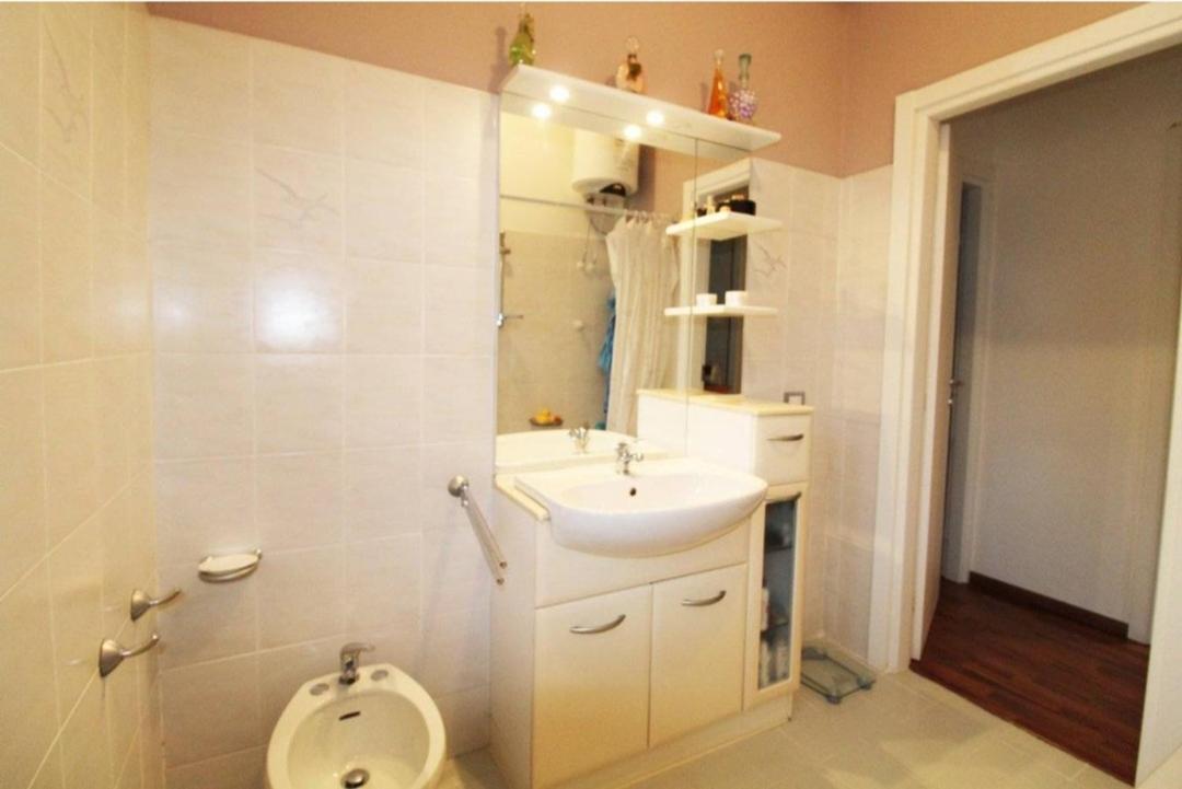 Mice Ottima Soluzione Per Il Centro E La Svizzera Appartement Como Kamer foto